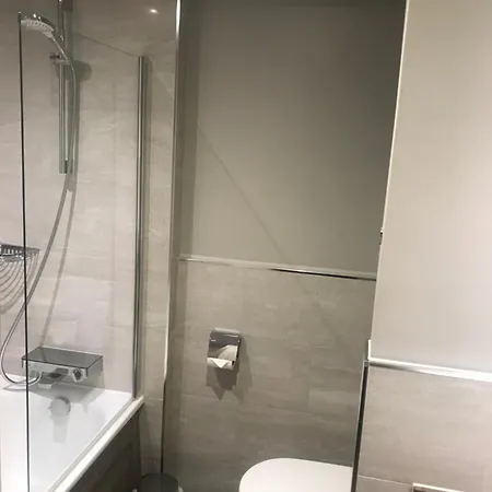 New Hall & Spa, Hotel 4*