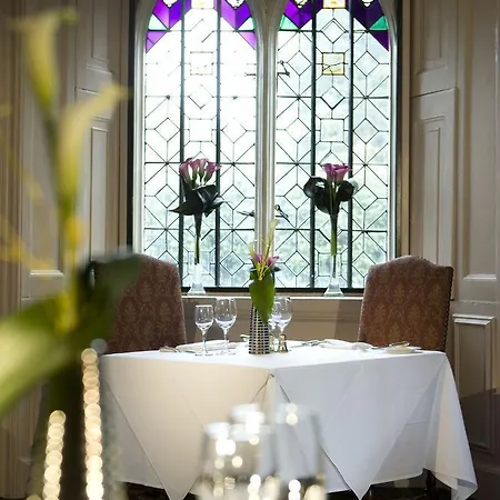 New Hall & Spa, Hotel 4*
