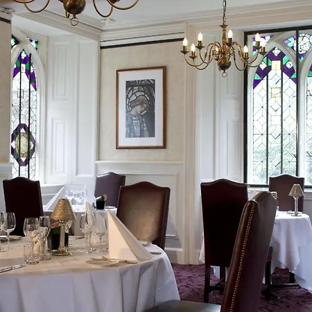 Hotel New Hall & Spa, 4*