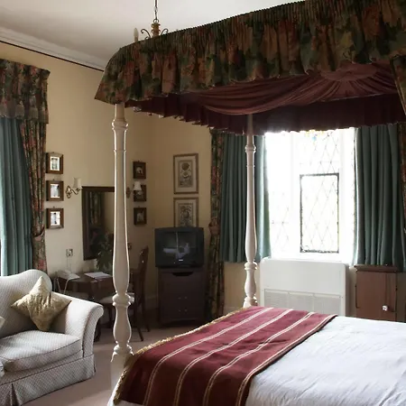 New Hall & Spa, Hotel 4*
